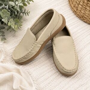 MySlippers Womens Loafer Slippers Size 6W Beige Leather Indoor Outdoor Comfort